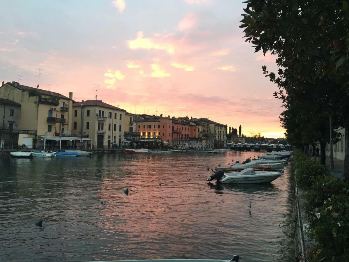 Appartamento Valentina Peschiera del Garda Buitenkant foto