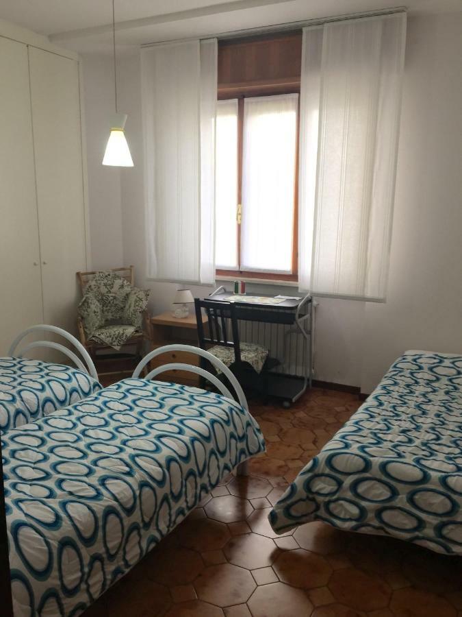Appartamento Valentina Peschiera del Garda Buitenkant foto